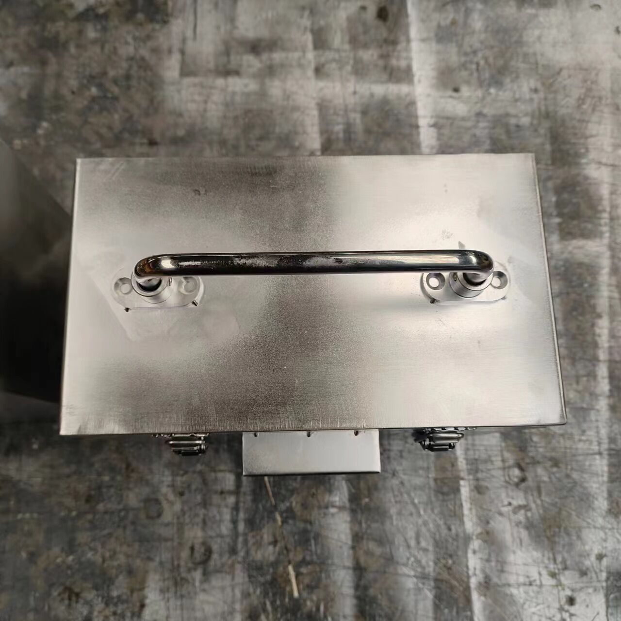 马鞍山铅箱:辐射安全的坚固堡垒